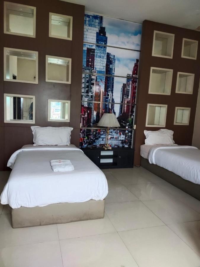 Mojokerto Classic Homestay Экстерьер фото