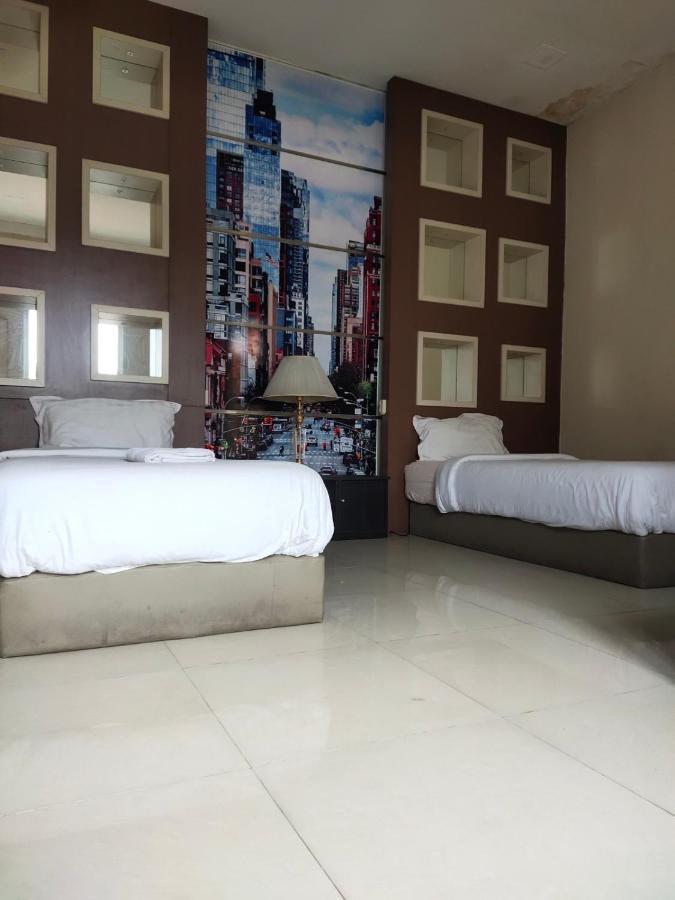 Mojokerto Classic Homestay Экстерьер фото