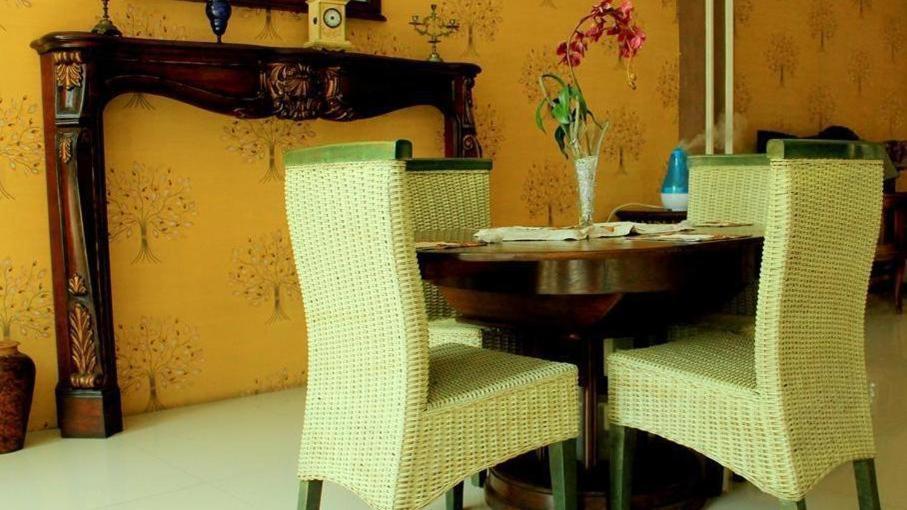 Mojokerto Classic Homestay Экстерьер фото